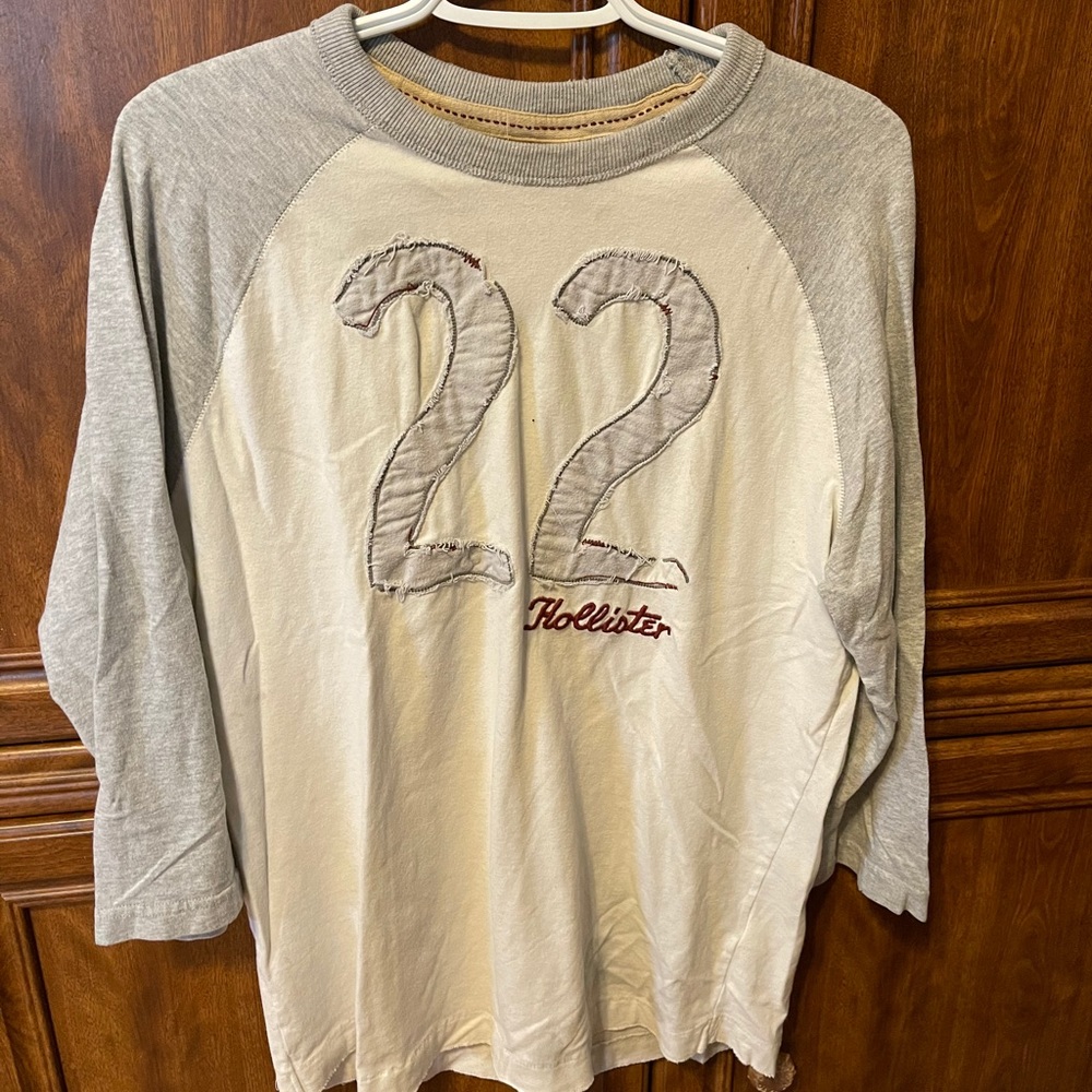 Men’s hollister shirt